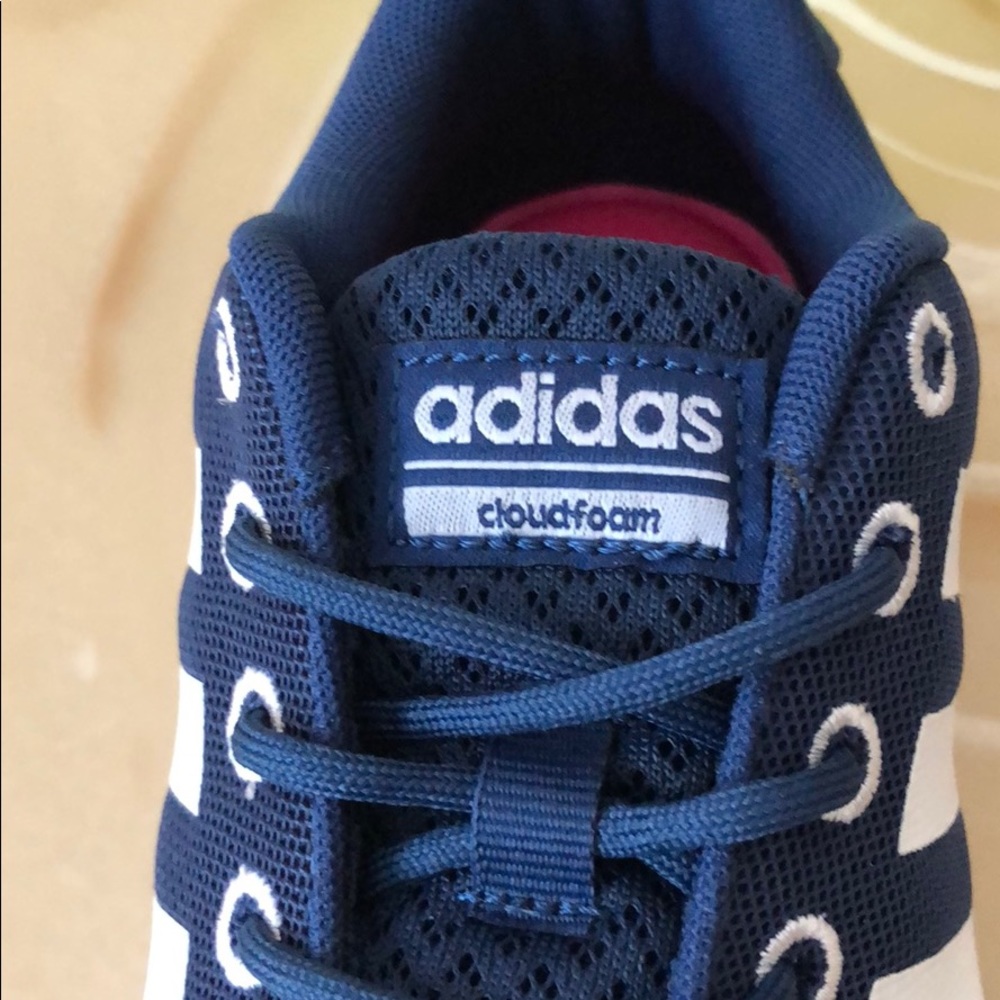 NIB women’s Adidas cloudfoam memory footbed  shoes - Picture 8 of 8